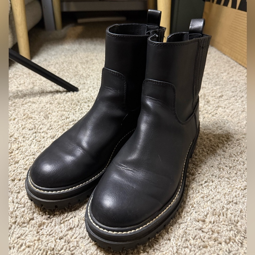 Chelsea boots